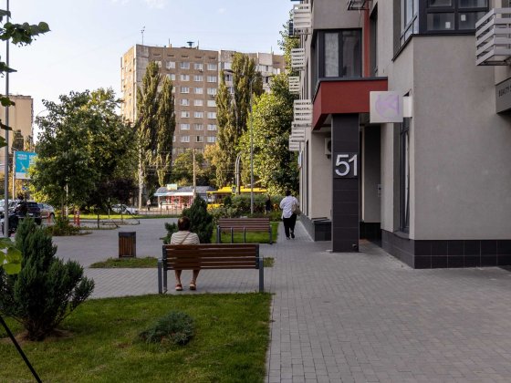 Без % 1 кім, Варшавський плюс, Подільський район Київ