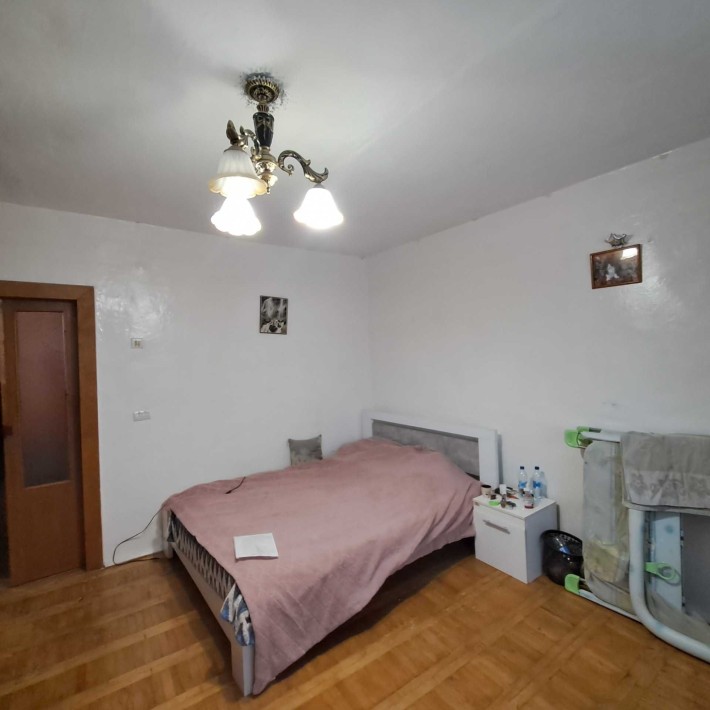 Продається 2-кімнатна квартира в центрі міста - фото 1