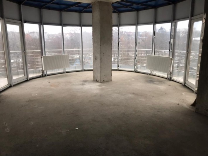 Продаж 3 кімнатної новобудови в центрі Чернівців - фото 1