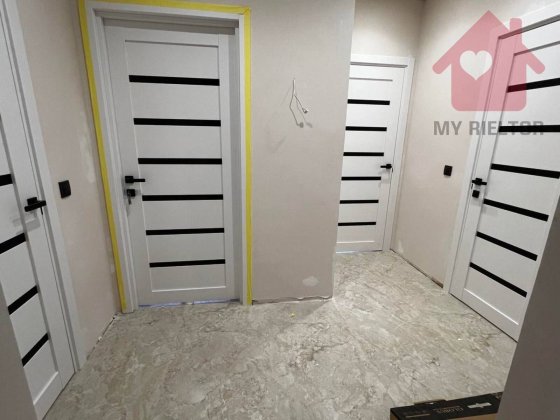 Продаж однокімнатної квартири по вул.Фогорашія Ужгород