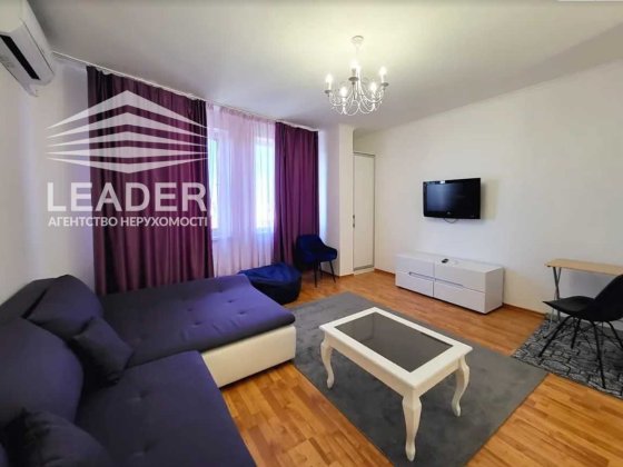 Продам 3х.ПОДІЛЛЯ+Два санвузли-Окремі кімнати+є місце у паркінгу! Винница