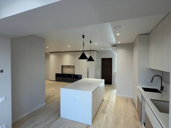 Продаж 3 квартири з ремонтом Черновцы