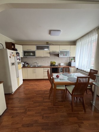 Продаж 2- во кімнатної квартири в центрі міста - фото 1