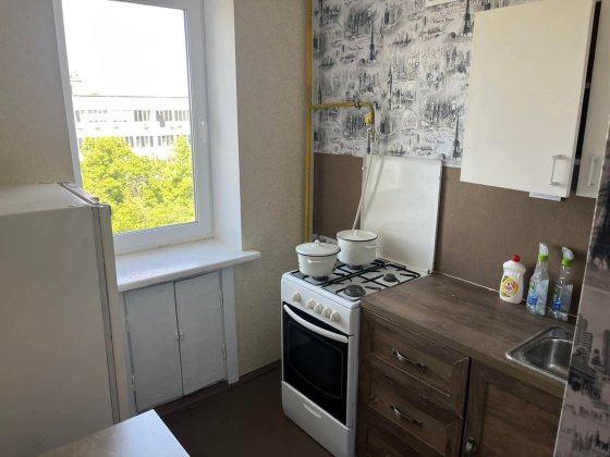 Продається 1-но кімнатна квартира Чернигов