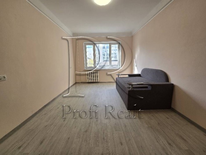 Без %Продаж 2 кімн. квартири біля метро проспект Берестейський 88/ - фото 1