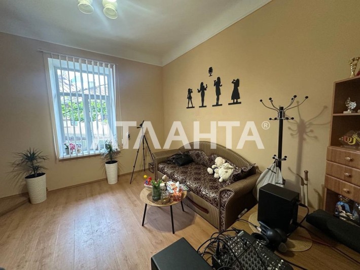 Продаж жилого приміщення в жилому стані Руська,36 - фото 1