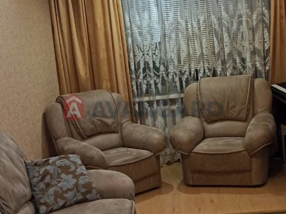 Трикімнатна квартира 76м2 з ремонтом