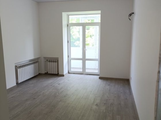 Продаж 3 кімнатної квартири з ремонтом в центрі Черкаси