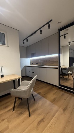 Продаж 2-х апартаментів в центрі міста - фото 1