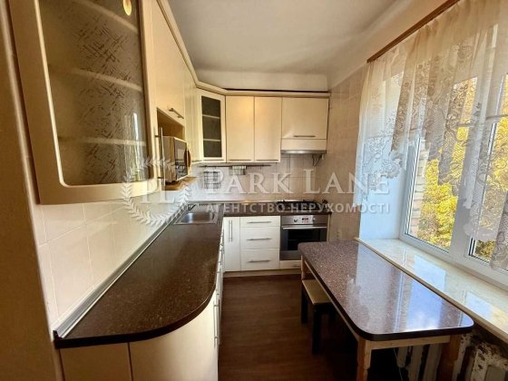 Продаж Тополева 6 Солом'янський Карела Чапека Киев