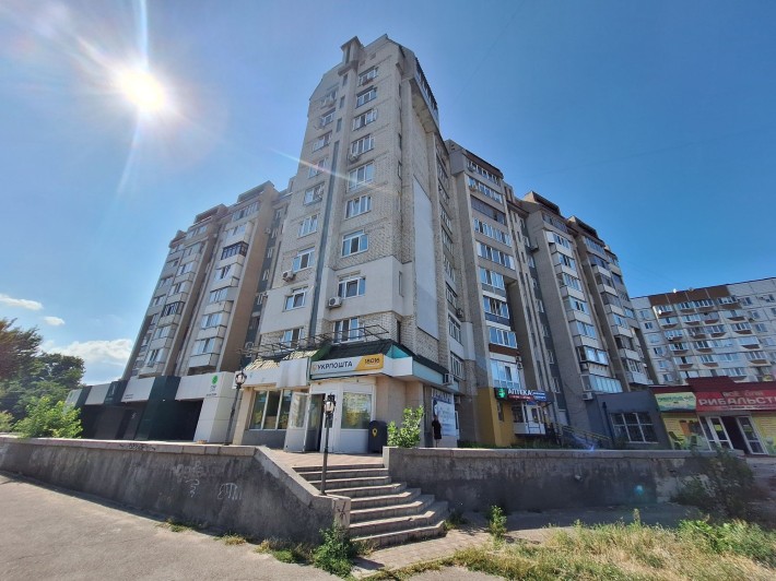 Мытница, 4-5ти ком.каартира, 115кв - 75000д. - фото 1