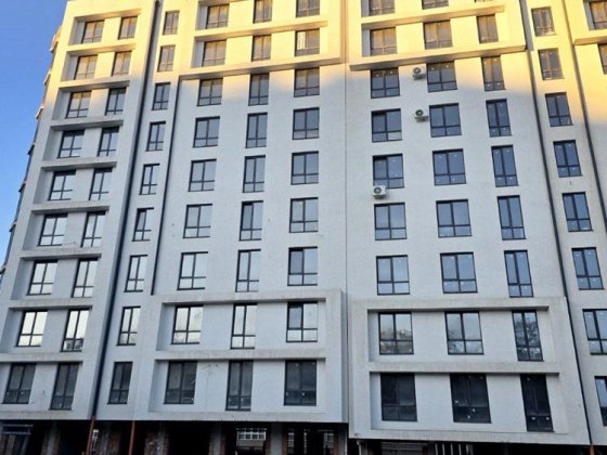 Продам 2 кімнатну НОВОБУДОВУ, ШУХЕВИЧА (р-н ТЦ Проспект), ПЕРЕУСТУПКА Чернівці