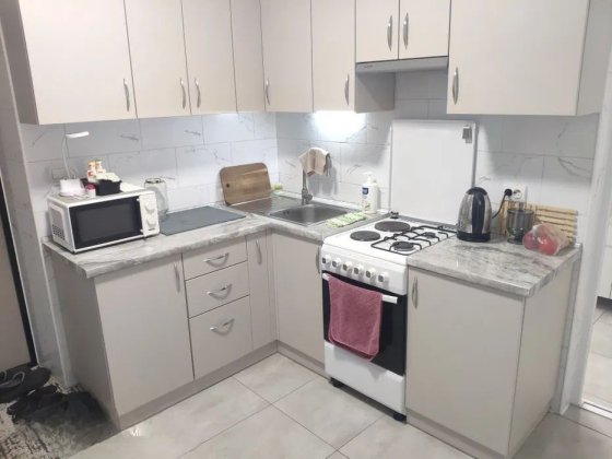 Продається 1 кімнатна квартира з євроремонтом в центрі міста Черновцы