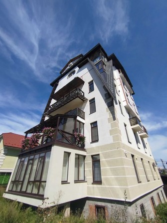 Продається простора 3-кімнатна дворівнева квартира - фото 1