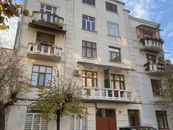 Затишна квартира в центрі міста, від власника Черновцы