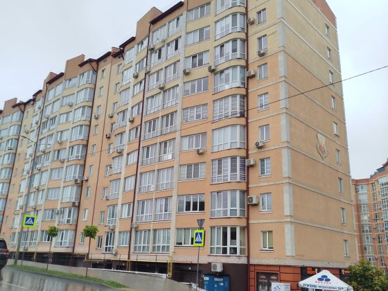 2 квартира, вул. Рівненська Черновцы