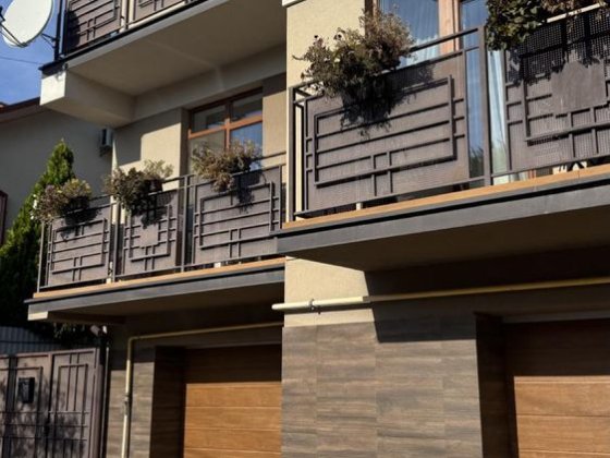 Простора двокімнатна квартира вулиця Котловинна Ужгород