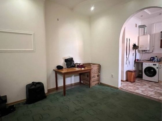 Терміново Продається квартира центр Черновцы