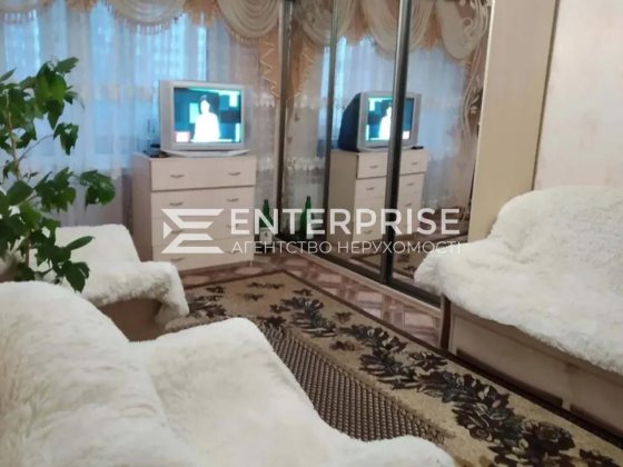 Продаж 3-к квартири  вул. Сержа Лифаря Троєщина Київ Киев