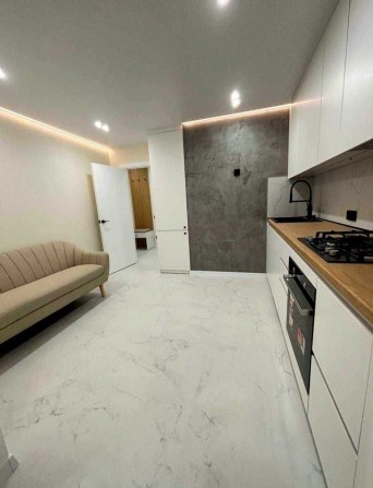 1-кім. кв. на МИТНИЦІ! Авторський ремонт та Індивідуальне опалення!/к - фото 1