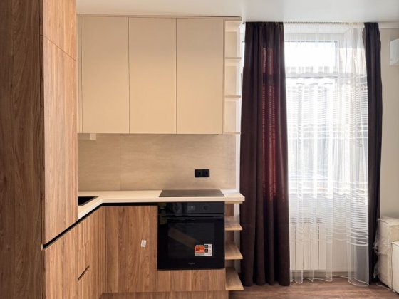 Продається нова 1,5 кімнатна, простора квартира. Ужгород