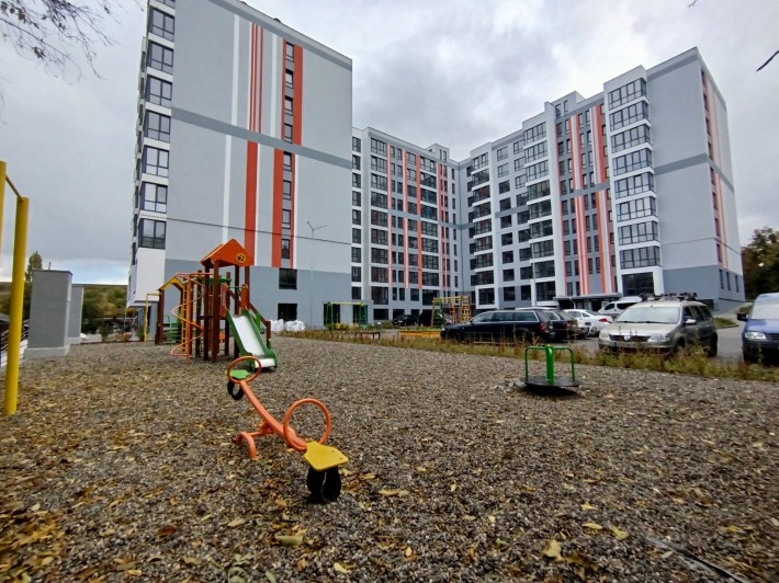 Продаж трикімнатної квартири - фото 1