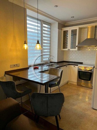 Продаж 3-к. квартира з дизайнерським ремонтом біля метро Васильківська - фото 1