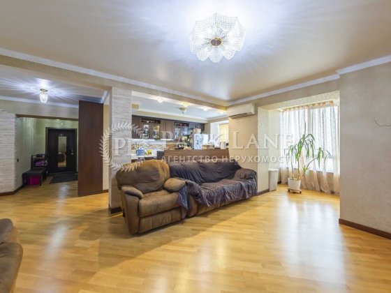 Продам 3к Верховинця 10 Сім'ї Стешенків Строкача Святошинський Киев