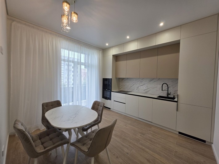 Продаж 1.5 кімнатної квартири Ужгород - фото 1