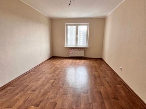 ЄОСЕЛЯ 49м2 з ремонтом жк Деснянський  Героїв енергетиків 43 Киев