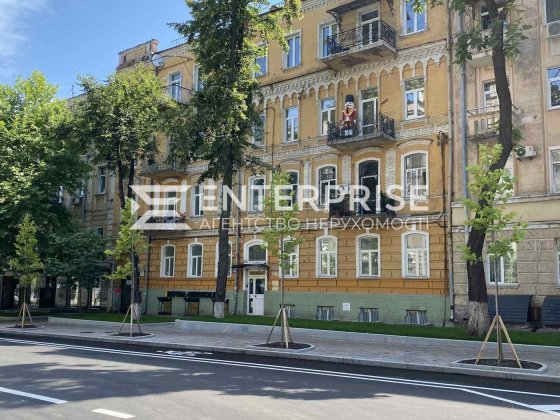 Без комиссии! Центр м. Университет Продажа 4-комн. ул. Пирогова, 5 Київ