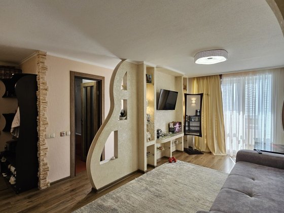 Продам 3-х комнатную квартиру Кирова- Славутич / Поля / Титова Днепр