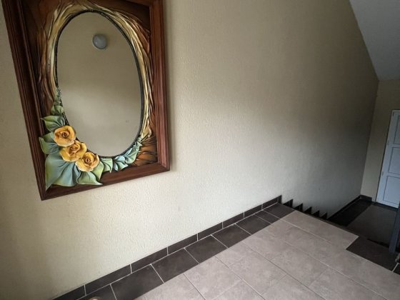 Продається двокімнатна квартира Ужгород