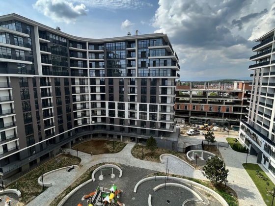 Продаж чорнової квартири з великою терасою/ЖК Crystal Ужгород