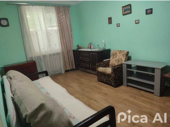 Продаж 1-к квартири в житловому стані вул.Суворова Днепр