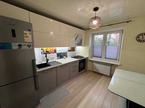 Продам 3-к квартиру на Победе, Б. Славы, Госпрограмы Днепр