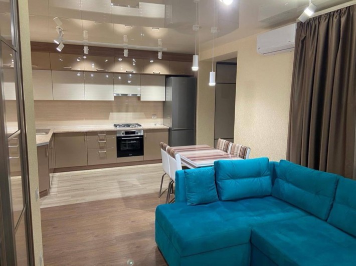 Продажа квартиры с ремонтом в ЖК Счастливый. Дафи, Семейный, Дубинина - фото 1