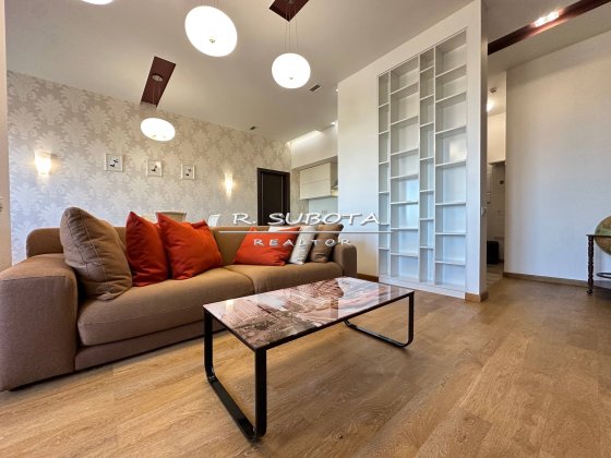 2.к. студия 85м2 ЖК Феодосийский Жуковский Нагорка Дніпро