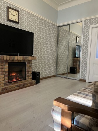 Простора 2-кім кв, 63 м² з високими стелями, меблями та технікою - фото 1