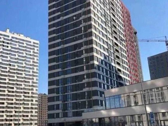 Продаж!!! 1 кімнатна квартира ЖК Варшавський 3 перепоступка Киев