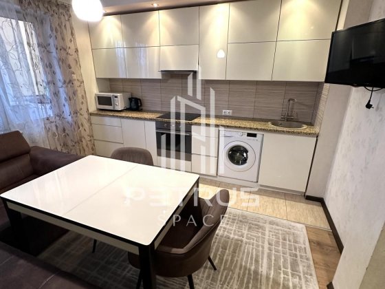 Продаж 2к на Позняках Ахматової 50 Київ