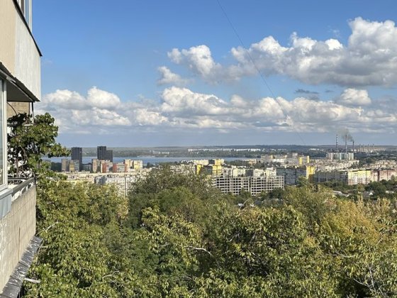 Продам 3х ком. квартиру 5 этаж ж/м Сокол 1 от собственника без комисси Днепр