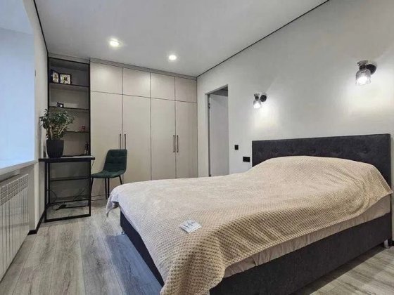 Продам 2к студию в районе пр-та Науки. Можно по сертификату! Днепр