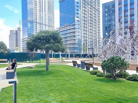 Видова 4-кімнатна квартира в ЖК Метрополіс. Киев