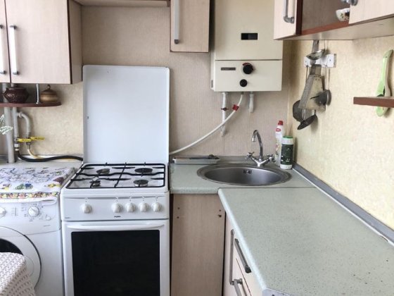 2 кімн.квартира в центрі ВАЛ/ вул.Воздвіженська15  (роздільни кімнати) Чернигов