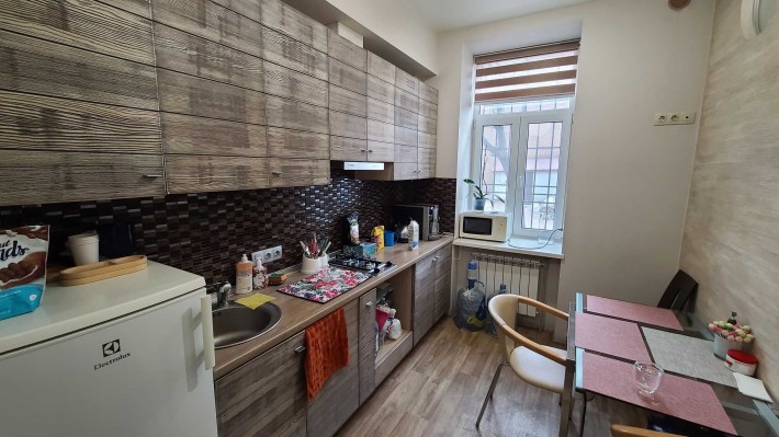 Продам 3х ком.квартиру с евроремонтом на улице Староказацкой - фото 1