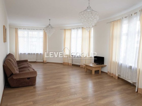 Без%  3-х кімнатна квартира на вул. Євгена Коновальця 36в, Печерськ Київ