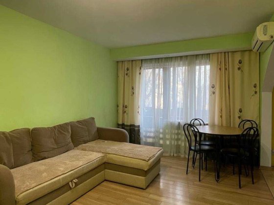 Продам  3- х кімнатну квартиру  в  самому  центрі  м.Чернігова Чернигов