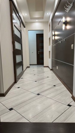 Продам велику 4-кімнатну квартиру з автономкою на Перемозі - фото 1