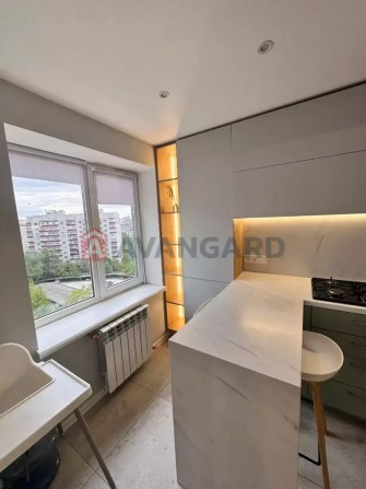 Продам 3-х комнатная ж/м Красный Камень(Покровский, Парус)! - фото 1